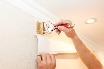 Pose de papier peint à Cuve — revêtements muraux et toiles de verre